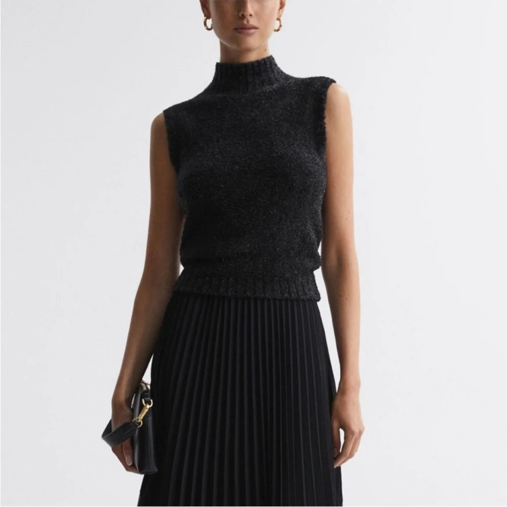 REISS Georgia Tinsel Knitted Sleeveless Vest in Black Sweater Top Size Large